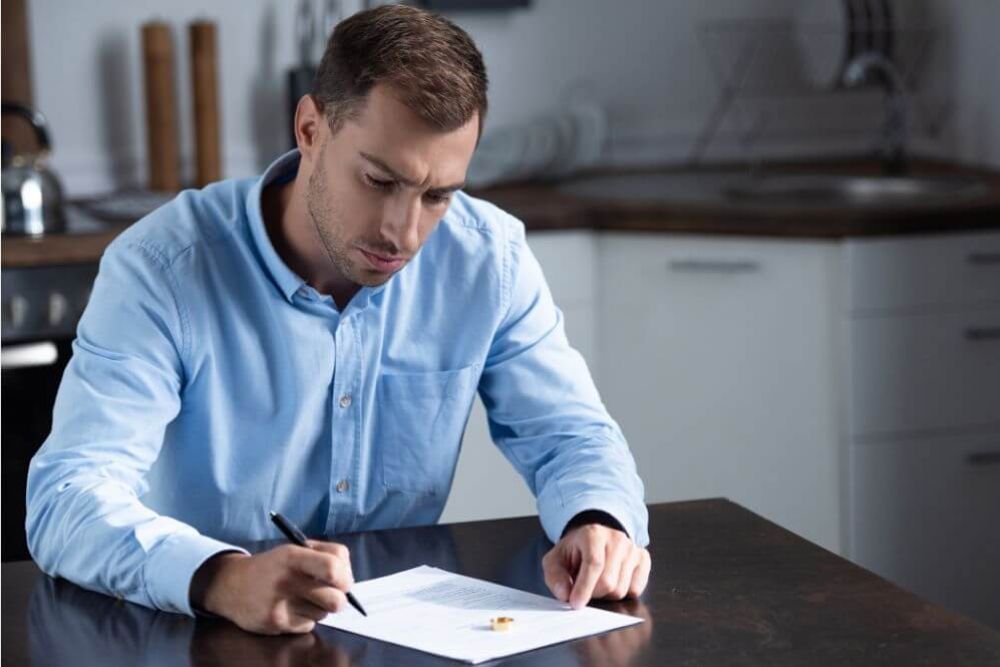 8 Mistakes Men Make in Divorce